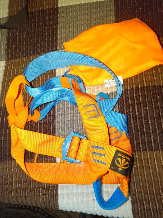 Продам скалолазное оборудование.