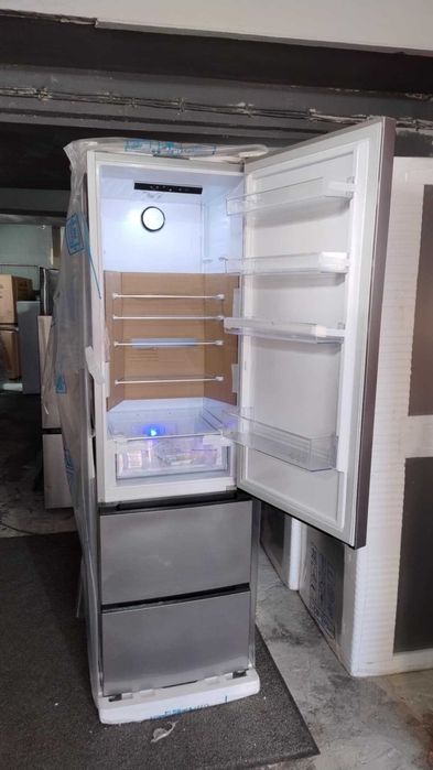 Комбиниран Хладилник с фризер Beko-Беко 203.5 см 351 л HarvestFresh™