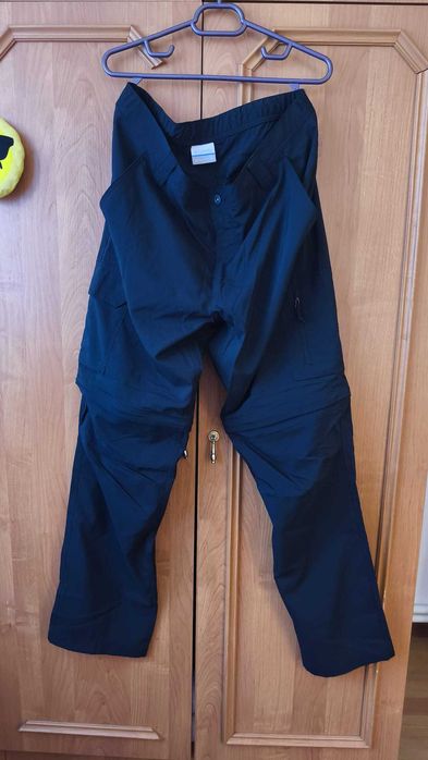 Vând pantaloni bărbat de la Columbia