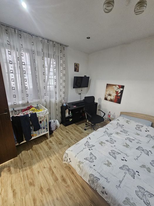 Vând casă cu 3 camere,comuna Vistea De Jos