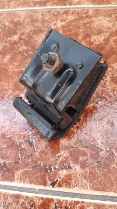 Тампон за двигателя преден ляв за Рено Megan, 90 к.с.