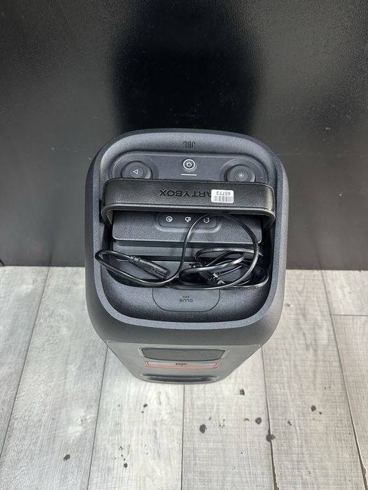 NDP Amanet NON-STOP Calea Vitan Nr. 121 Boxa JBL Club 120 (45773)