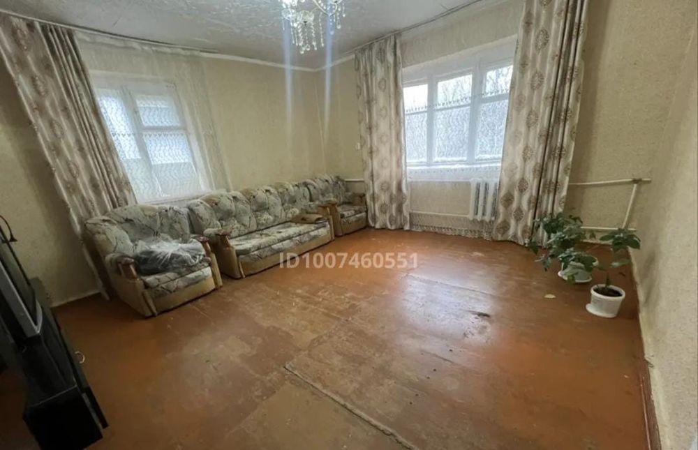 Продам кв 1 ком. Центр Революция