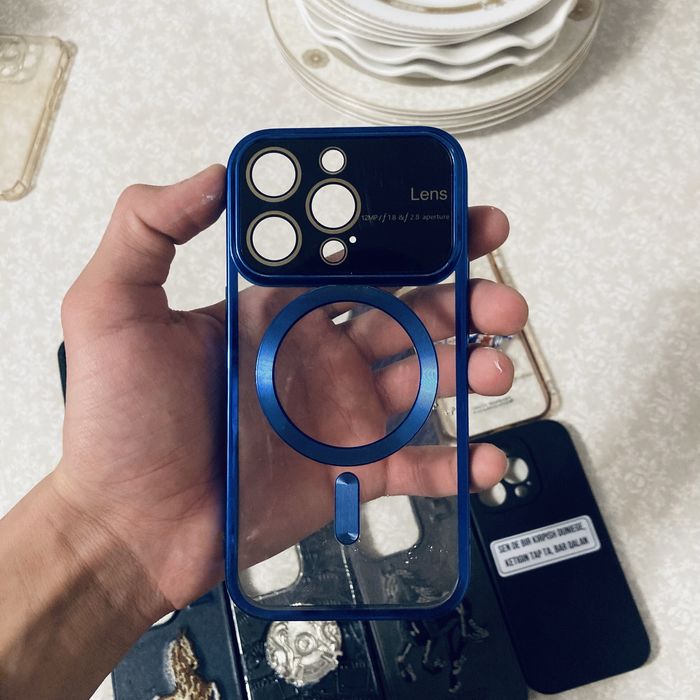 Чехолы на айфон 14про