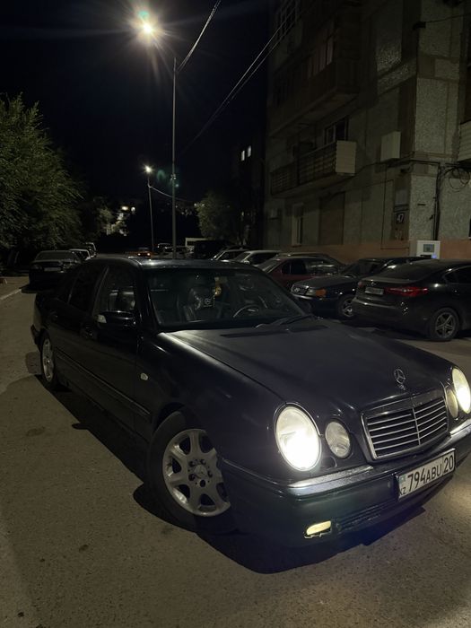 Mercedes-Benz E280 W210 2,8 автомат