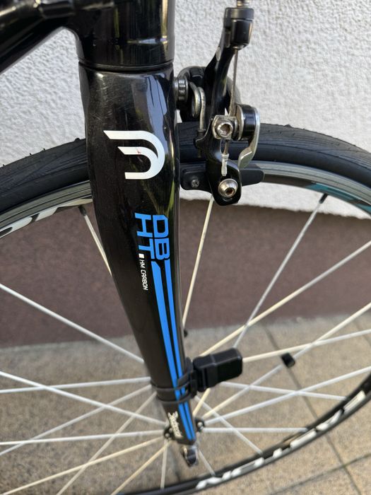 Bicicleta Cube cursiera viteza sosea