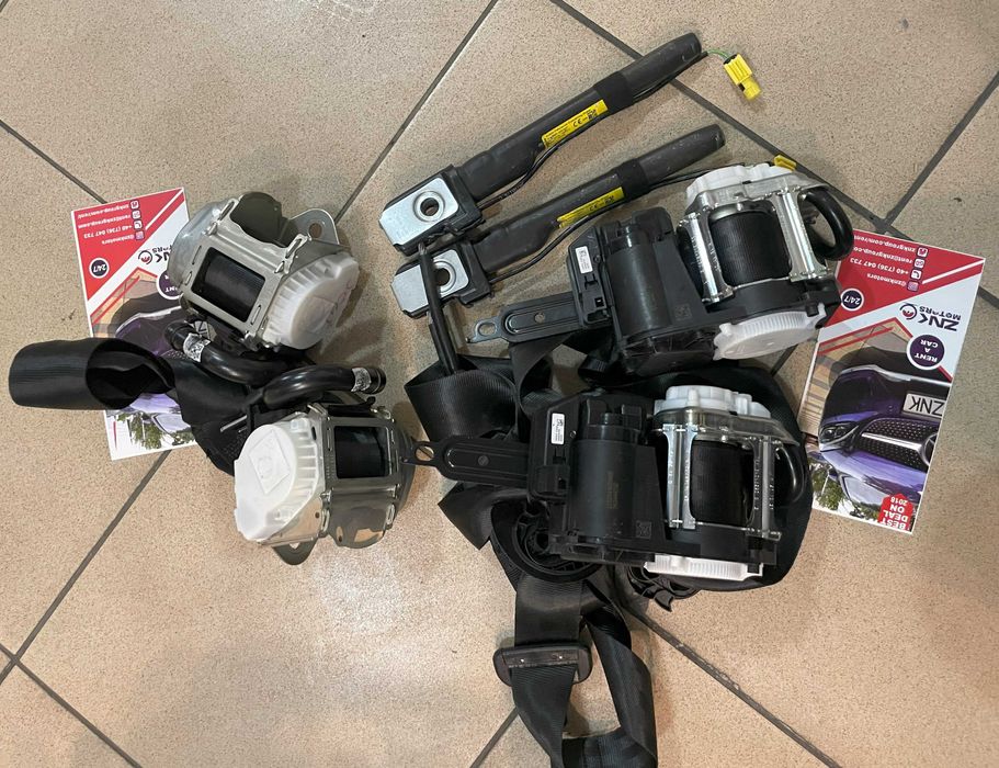 Volkswagen Golf 8  - set centuri siguranta PRESAFE motoras - airbag