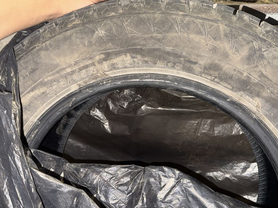 Шины зимние на липучках