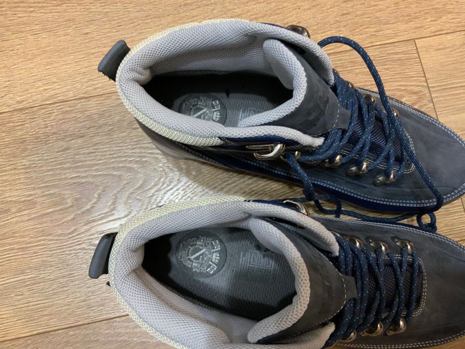 Helly Hansen-оригинални обувки 40 номер