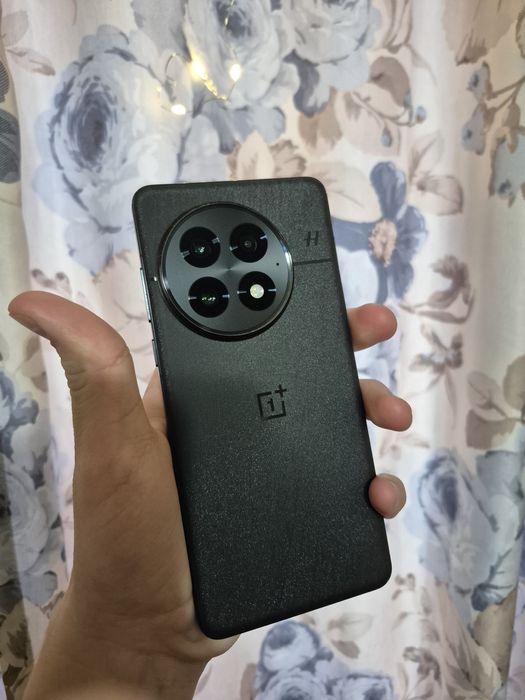 Продам OnePlus 13 GLOBAL – как новый.