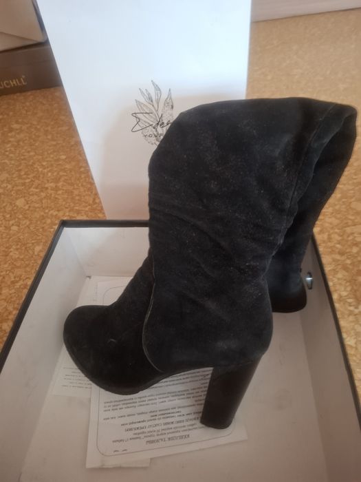 Продам зимние сапоги