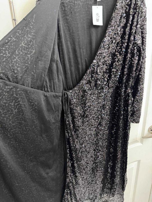 Новое платье-халат с пайетками H&M, размер XL (54/58)