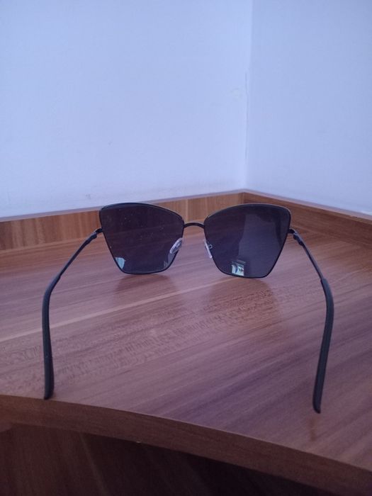 Очки кошачий глаз.