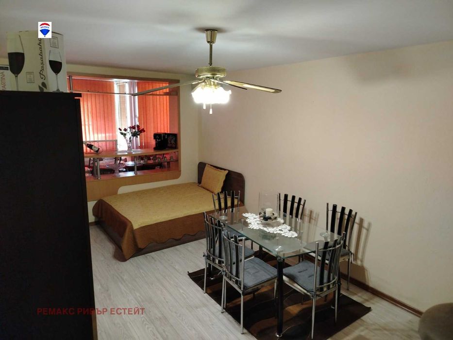 Дава се под наем Двустаен апартамент в Русе, Широк център - 80 кв.м за 408 € - Снимка #4