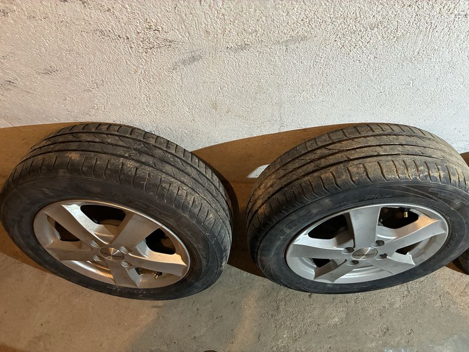 Гуми Nexen с джанти Dezent 4 броя