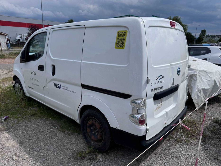 НА ЧАСТИ! Nissan e-NV200 24 kw 2016 г. електрически товарен