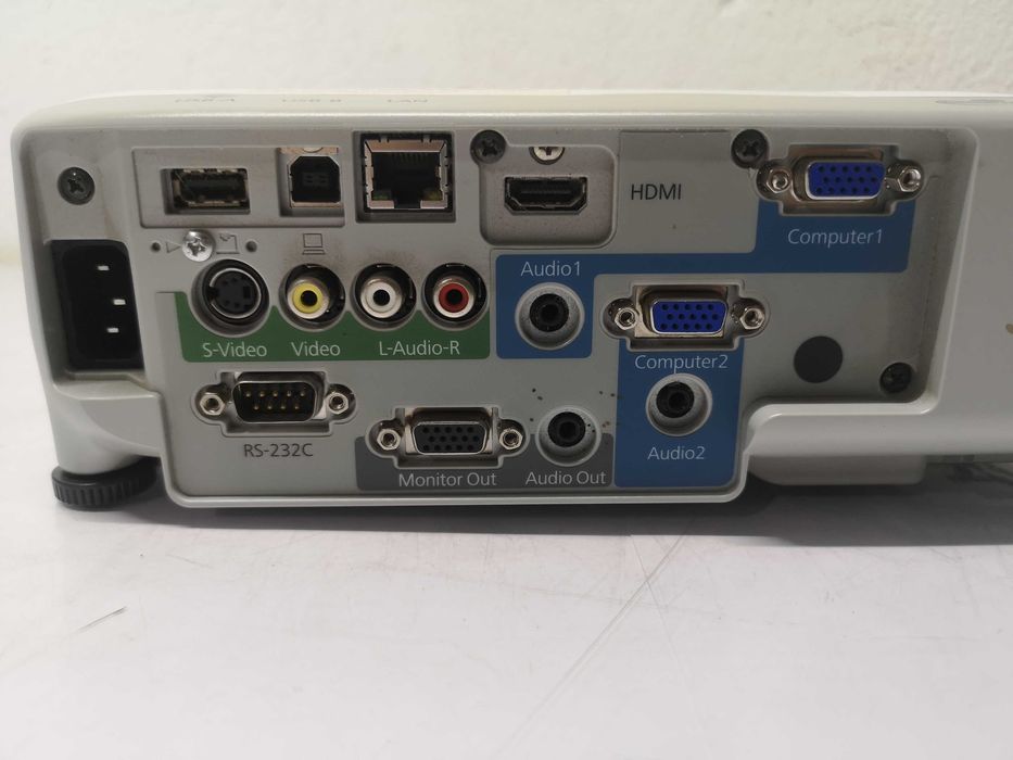 Проектор - Epson EB-X27 / H692B / 19H