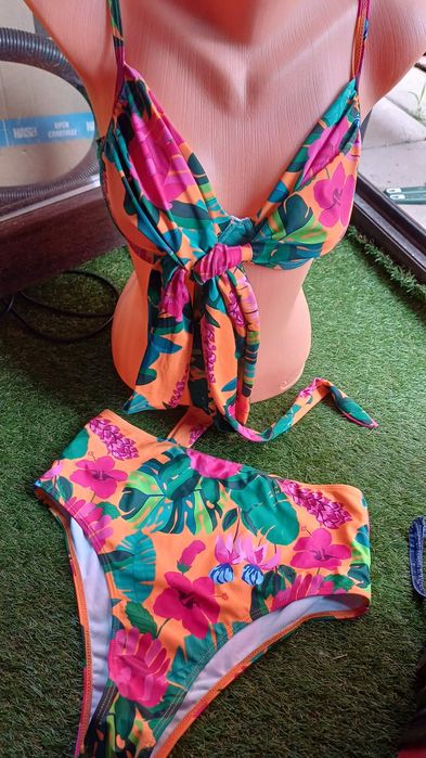 Costum de baie dama