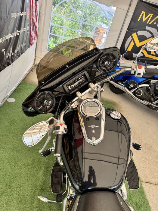 Suzuki Boulevard C109T