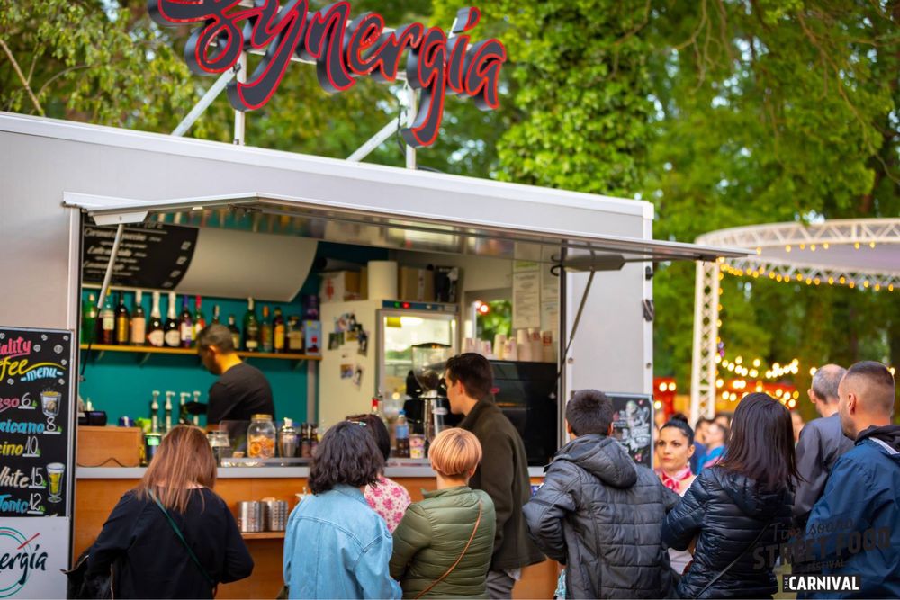 Rulotă comerciala Street Food/Afacere la cheie, gata de lucru, fabricatie Polonia, 10.900€