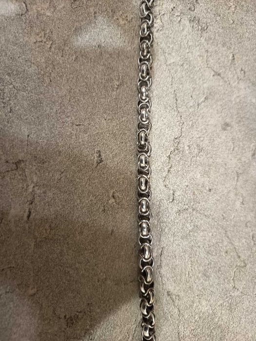Сребърен мъжки ланец . Носен е малко. Дълъг е 51 см, 71 гр.