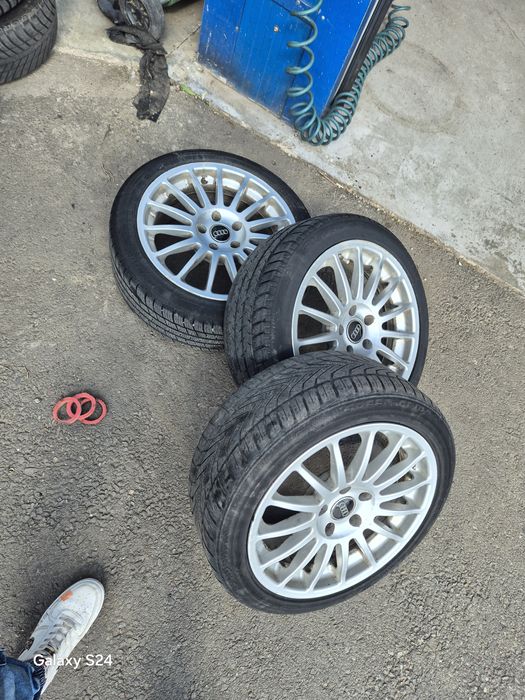 4 jenti cu cauciucuri sau schimb pe 16 tot spițate!