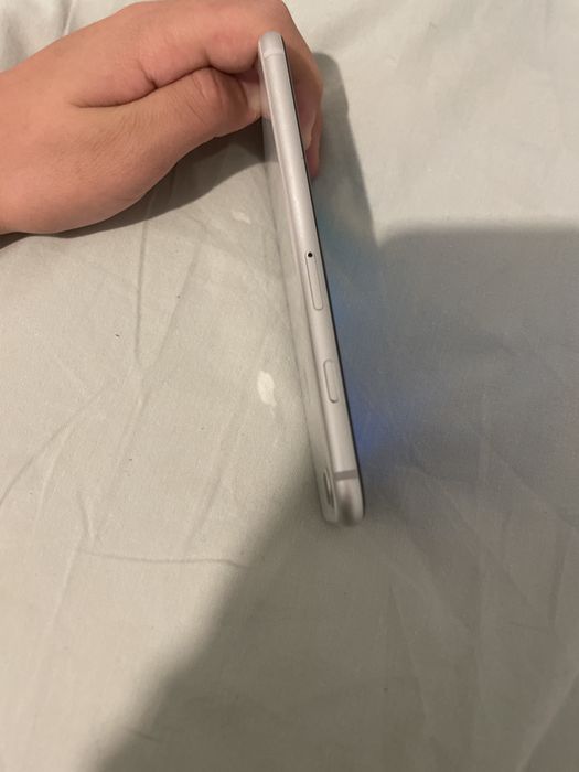 iPhone 8 64 гигабайта
