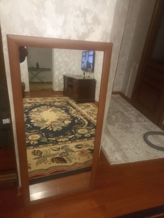 Продам зеркало  в прихожую