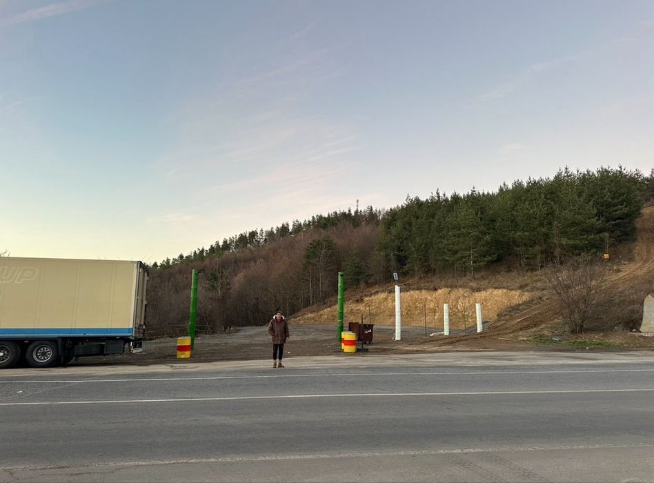 Инвестиционен парцел-имот в Прохода на Републиката