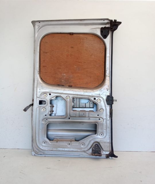 Usa batanta dreapta spate   0333GM65913 Renault Trafic  seria