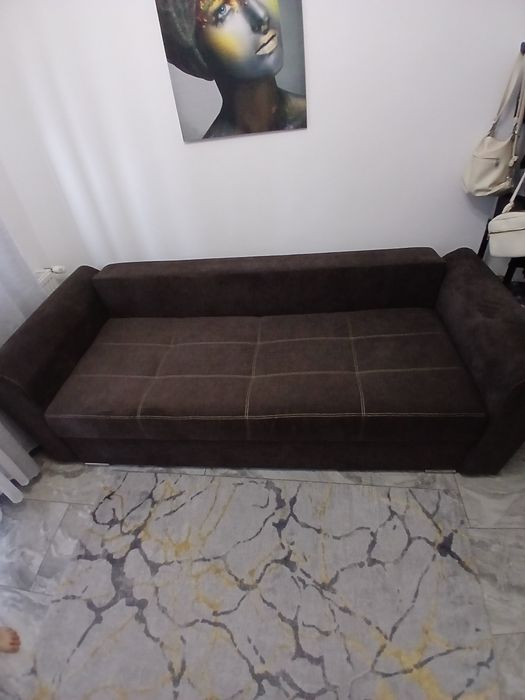 Vand urgent !!!Canapea +comoda de vânzare