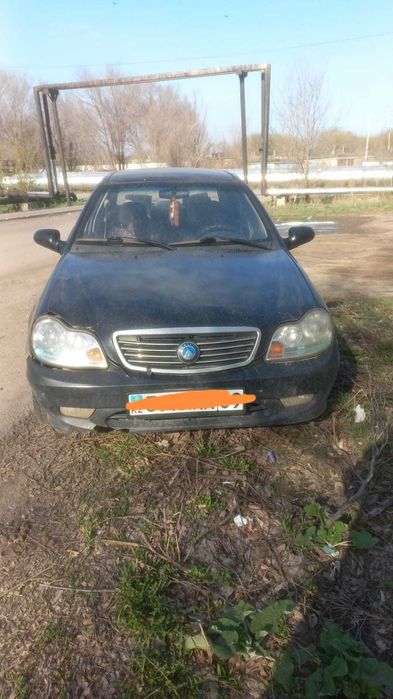 Срочно продаю машину