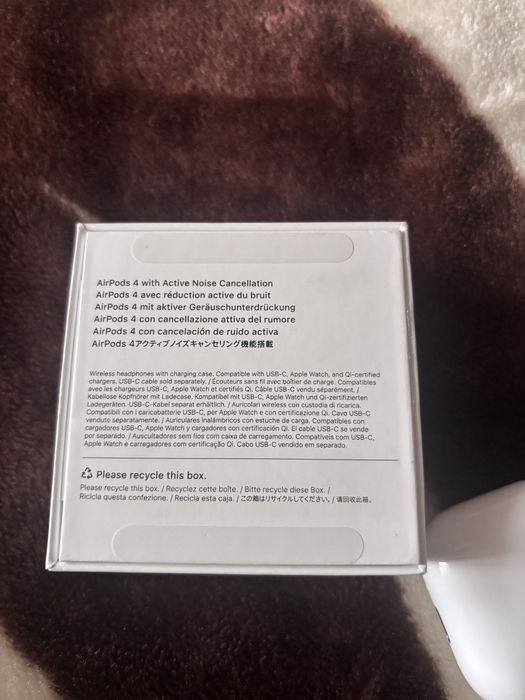 Vand Airpods 4 ANC noi