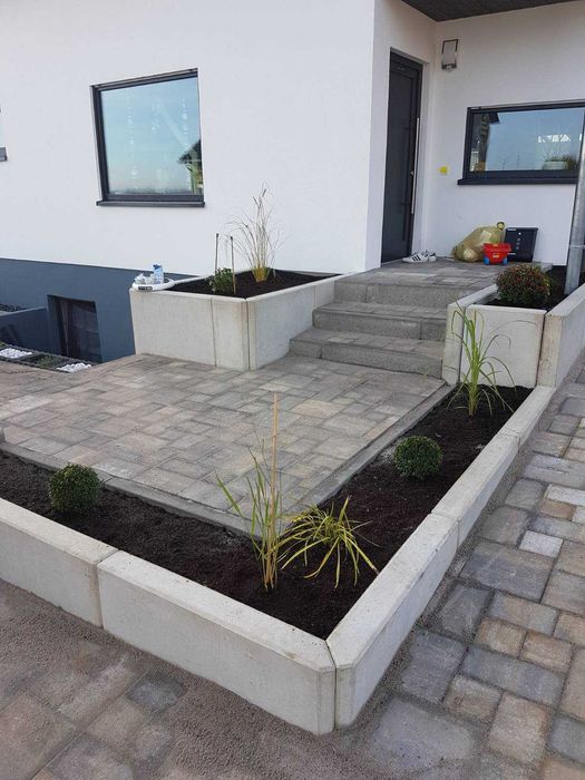 Редене на павета и плочки, вертикална планировка, изкопни услуги и още