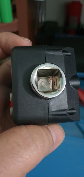 Продается динамометрический ключ электронный