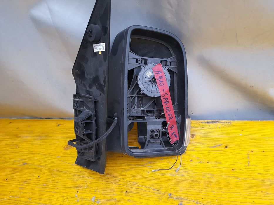 Огледало мерцедес Спринтер А910 Mercedes sprinter A910