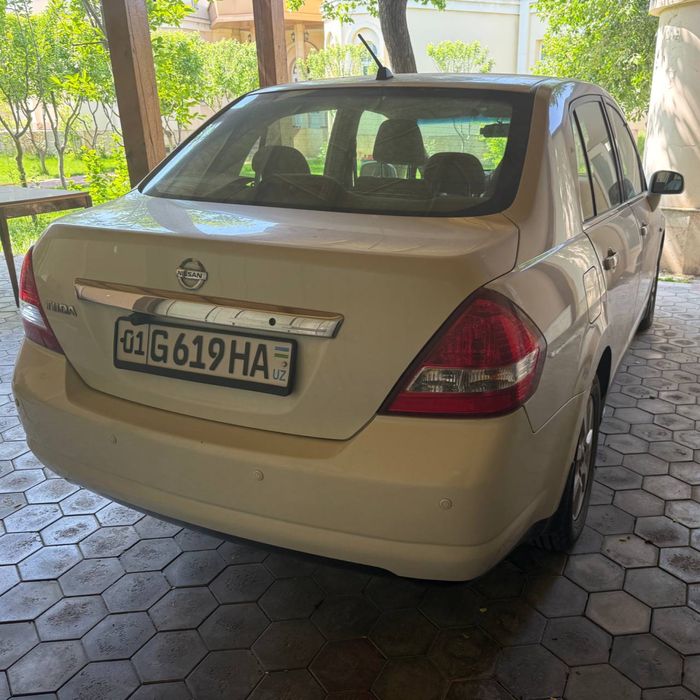 Ниссан тиида продам