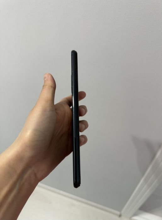 Xiomi 11 lite 5G 128.8+3 aybi umuman yuq