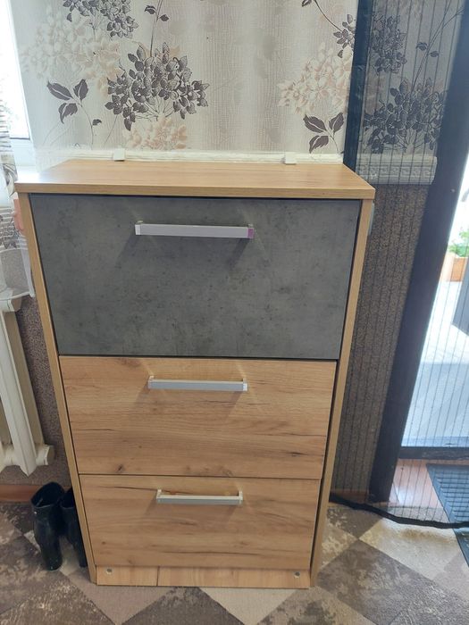 Продам прихожку и обувницу.