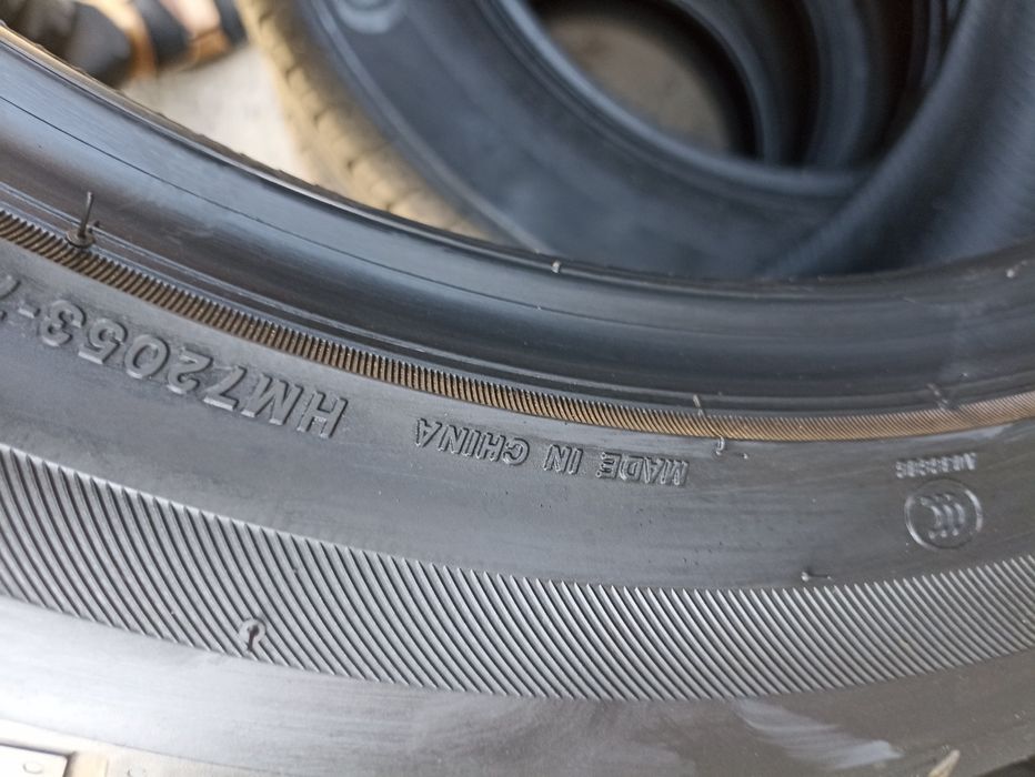 Шины 245/45/19 Bridgestone летний комплект