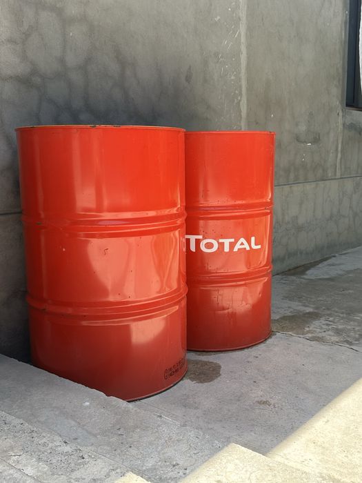 Бочка 200л  Bochka 200 litr srochna sotiladi