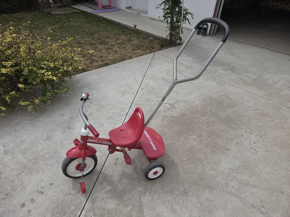 Tricicleta Radio Flyer