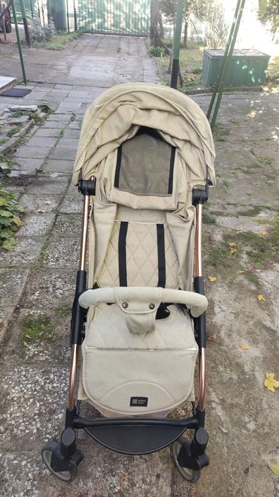 Продавам детска количка – здрава и удобна