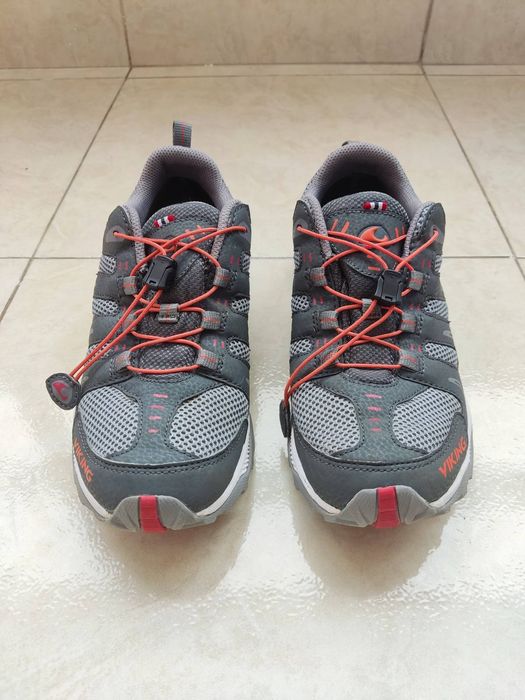 Туристически обувки номер 39