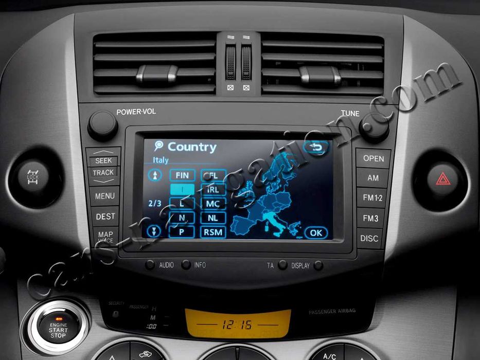 Карти навигация дискове Toyota Auris Avensis Corolla Land Cruiser RAV4