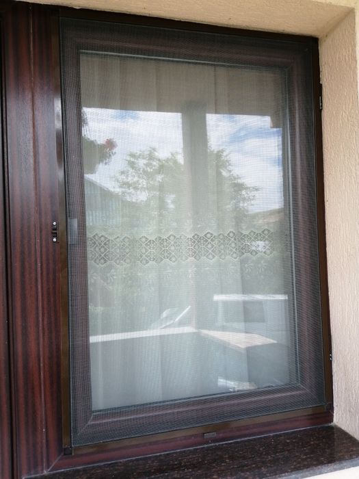 Reparatii  Montaj  Termopane  Plase  Insecte