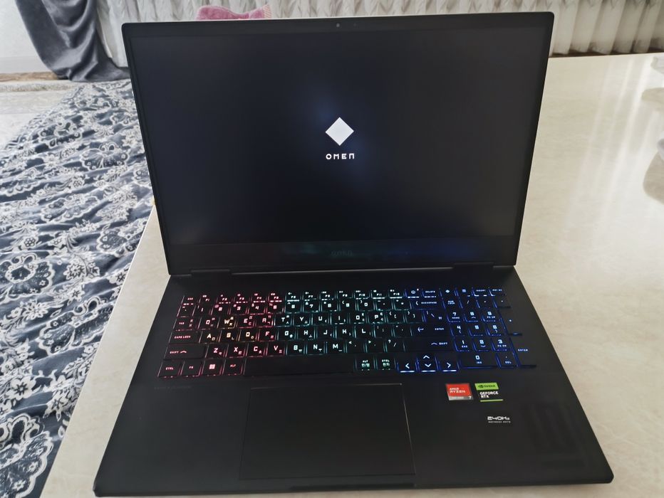 Лучший игровой ноутбук на rtx 4060,ryzen7 7840HS,16:9 QНD IРS 240Гц