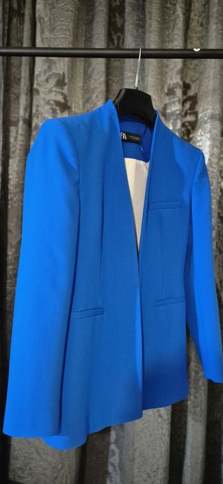 Дамски  костюм-ZARA