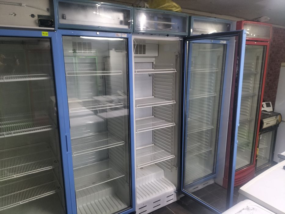 Холодильник Витринный