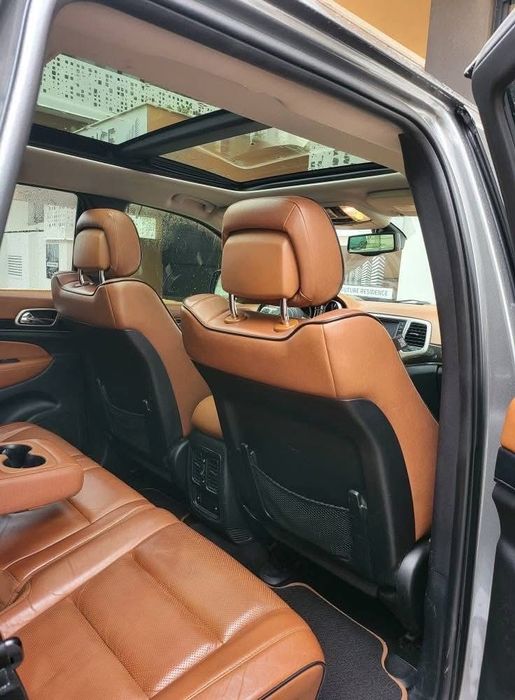 Jeep Grand Cherokee 3.0d , Schimb cu duba sau Logan , Clio , Megane